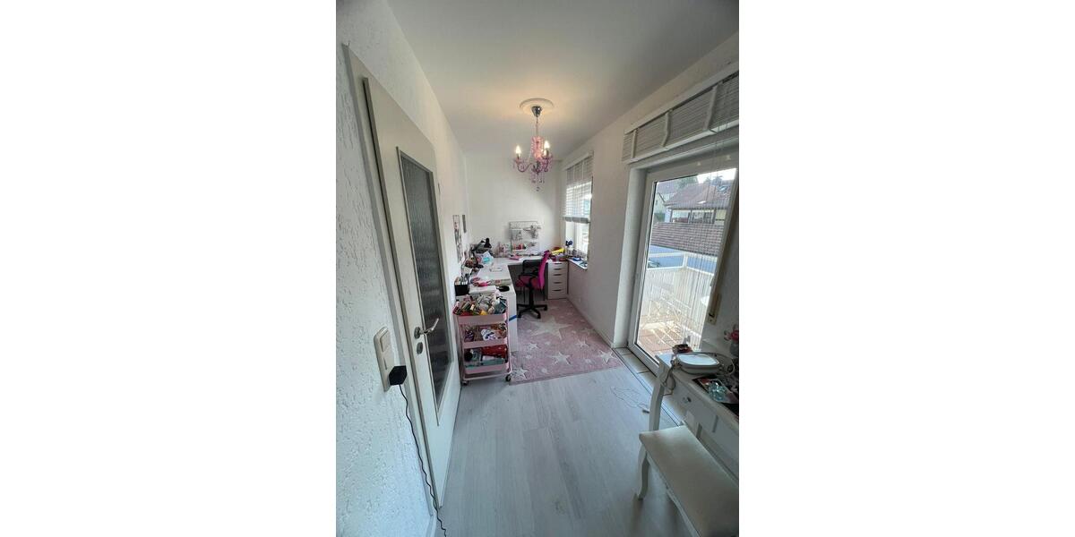 Reihenhaus Mömbris - 5 Zimmer, 175 m&sup2;, 420.000&euro; | Angebot:23808954