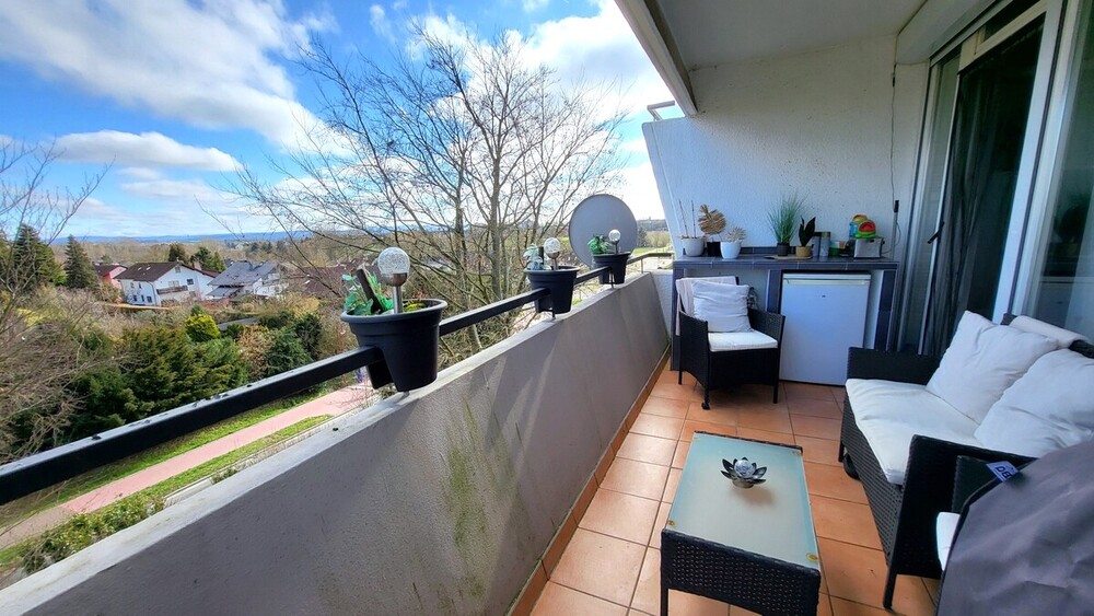 Modern sanierte 3 Zimmer-ETW in Ruhe und Blicklage - Etagenwohnung Bruchköbel | Angebot:26348249