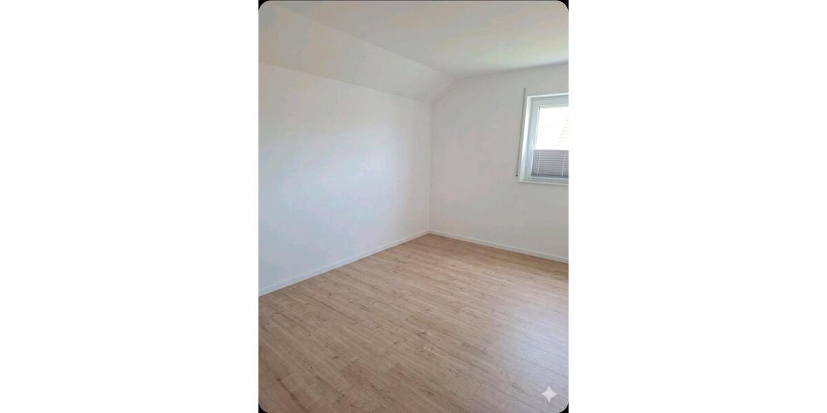 Etagenwohnung Heimbuchenthal - 3 Zimmer, 106 m&sup2;, 950&euro; | Angebot:26278940