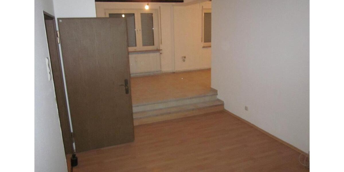 Mehrfamilienhaus, Wohnhaus Mainhausen - 13 Zimmer, 230 m&sup2;, 445.000&euro; | Angebot:26104958