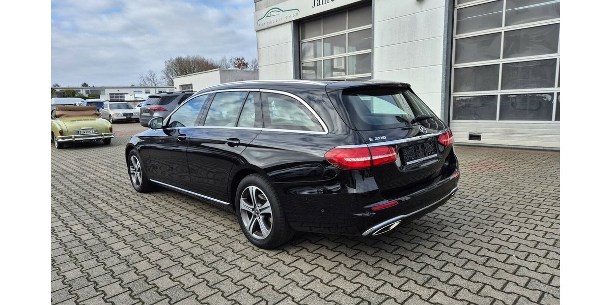 Mercedes-Benz E 200 T Standheizung 360°-Kamera LED,Nav 238.350 km 13.990 &euro; Rodgau 63110