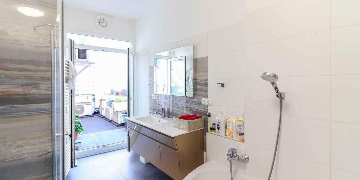 Mehrfamilienhaus, Wohnhaus Aschaffenburg Innenstadt - 7 Zimmer, 146 m&sup2;, 495.000&euro; | Angebot:25690208