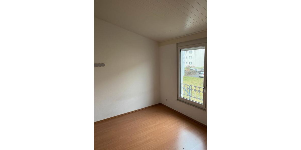 Reihenhaus Hanau Lamboy - 3 Zimmer, 81 m&sup2;, 339.000&euro; | Angebot:26215015