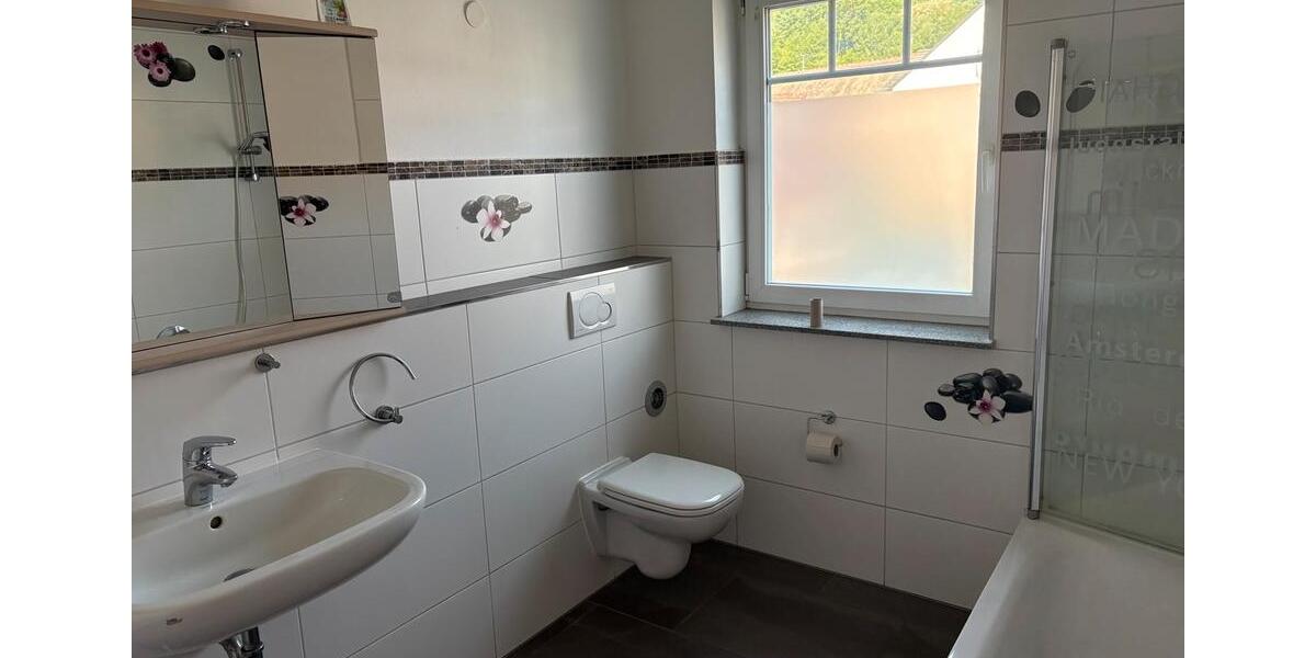 Erdgeschoßwohnung Leidersbach - 2 Zimmer, 60 m&sup2;, 180.000&euro; | Angebot:27108410