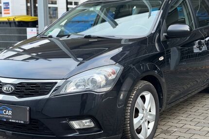 Kia ceed / Ceed 148.940 km 3.570 &euro; Aschaffenburg 63741