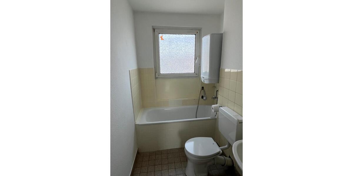 Etagenwohnung Hanau Großauheim - 3 Zimmer, 76 m&sup2;, 1.210&euro; | Angebot:25854982