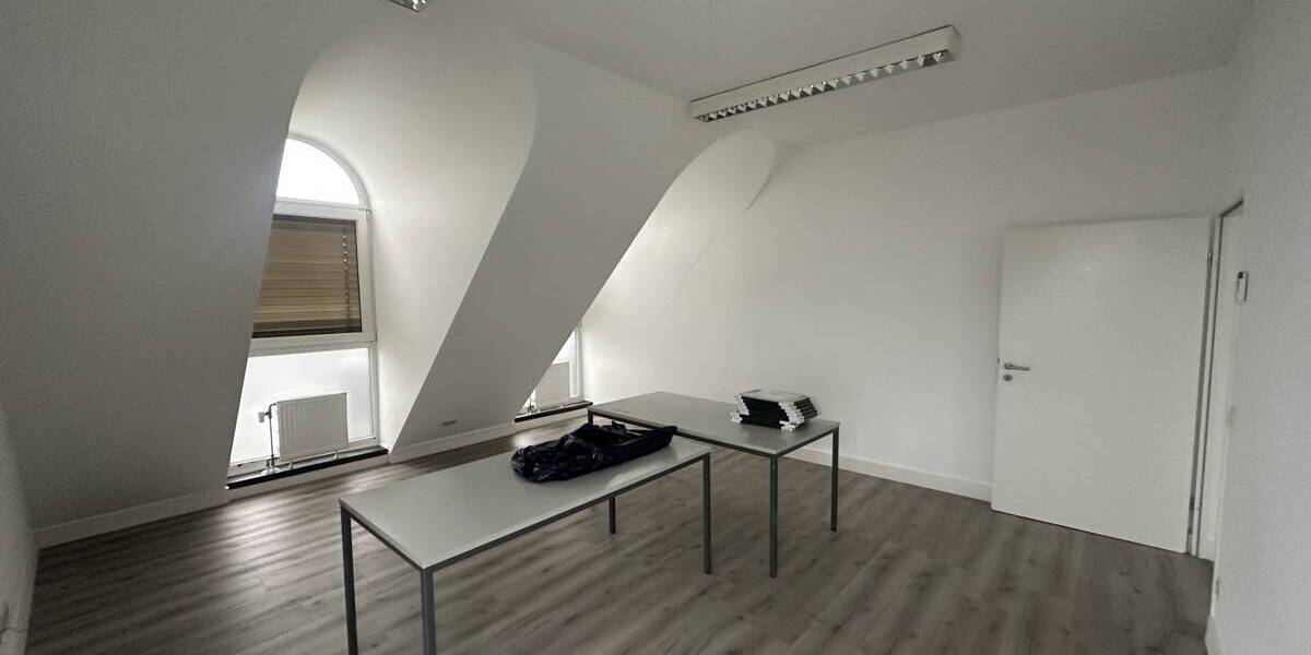 Gewerbeobjekt Hanau Innenstadt - 4 Zimmer, 128 m&sup2;, 1.550&euro; | Angebot:26627319