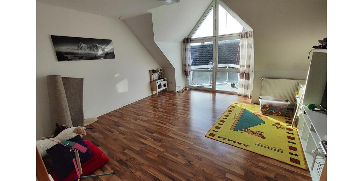Dachgeschoßwohnung Schöllkrippen - 3 Zimmer, 80 m&sup2;, 840&euro; | Angebot:24379475
