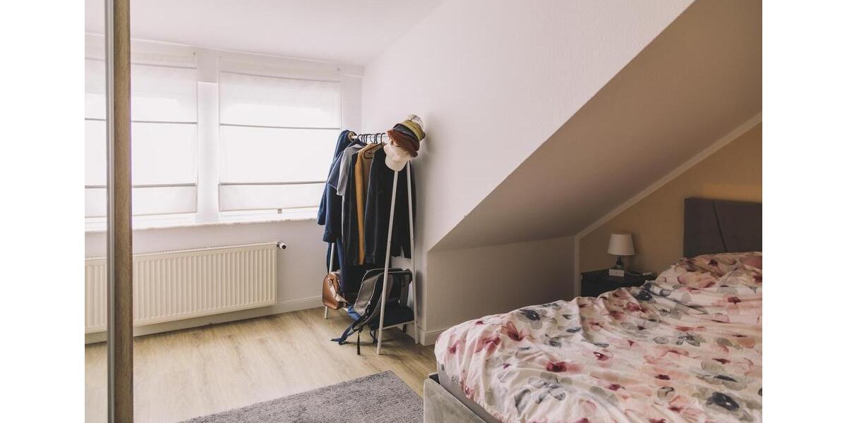 Dachgeschoßwohnung Hanau - 2 Zimmer, 68 m&sup2;, 900&euro; | Angebot:26296793