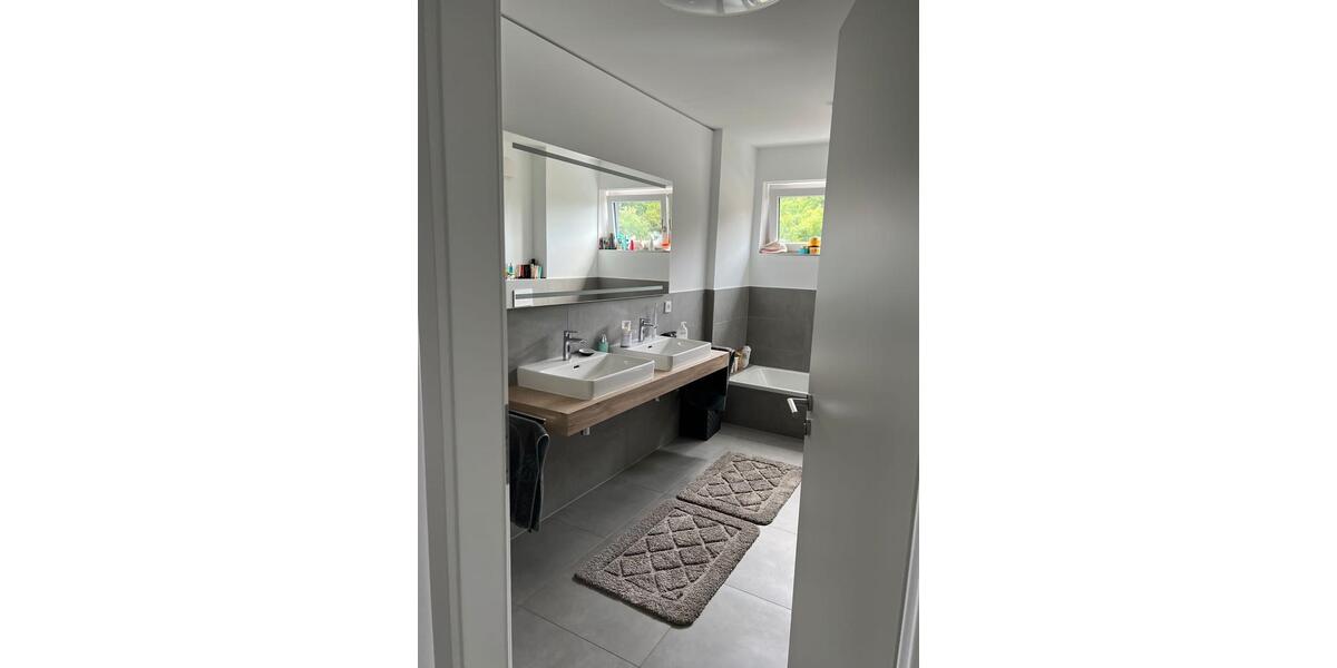 Etagenwohnung Obernburg am Main - 3 Zimmer, 110 m&sup2;, 1.600&euro; | Angebot:26000229