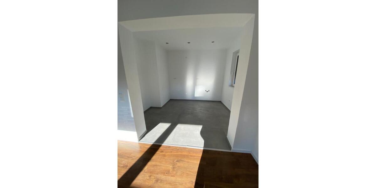 Erdgeschoßwohnung Klingenberg am Main - 3.5 Zimmer, 119 m&sup2;, 1.220&euro; | Angebot:25642031