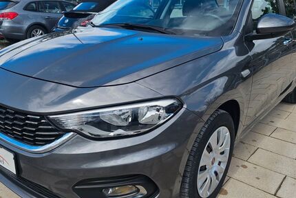 Fiat Tipo 83.000 km 8.750 &euro; Aschaffenburg 63741