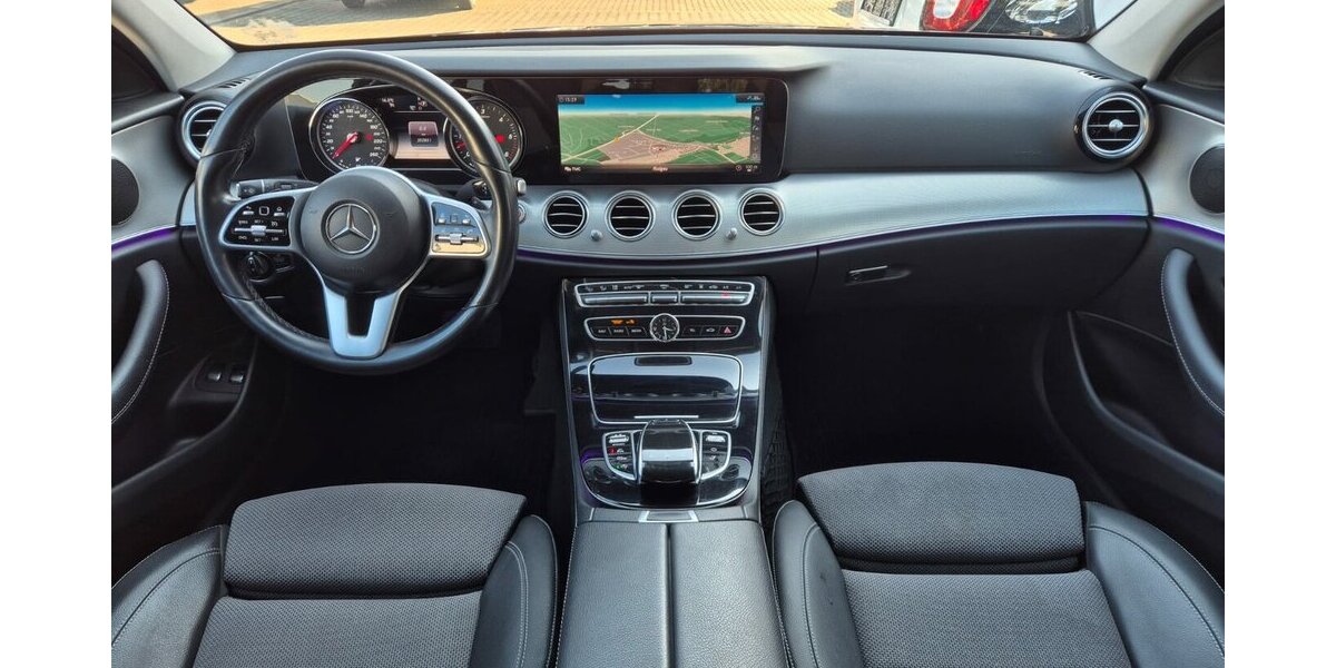 Mercedes-Benz E 400 d T 4M Standheizung, Rückfahrkamera, AHK, Co 200.000 km 19.490 &euro; Rodgau 63110