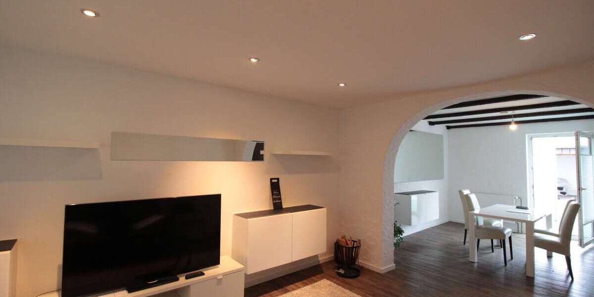 Einfamilienhaus Aschaffenburg Damm - 7 Zimmer, 190 m&sup2;, 1.900&euro; | Angebot:27030654