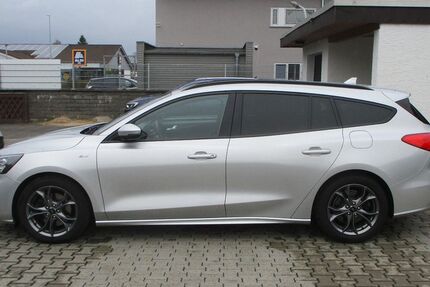 Ford Focus 86.058 km 13.889 &euro; Babenhausen 64832