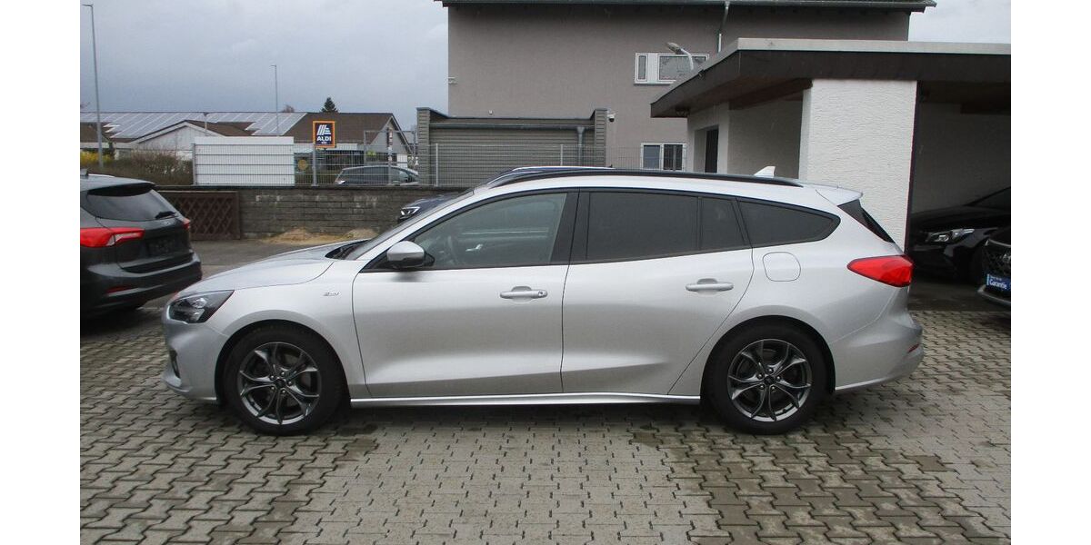 Ford Focus 86.058 km 13.889 &euro; Babenhausen 64832