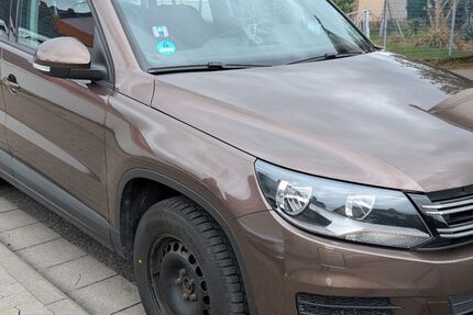 VW Tiguan 258.000 km 7.600 &euro; Niedernberg 63843