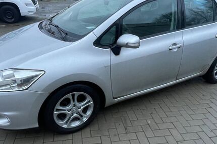 Toyota Auris 89.990 km 3.999 &euro; Mömbris 63776
