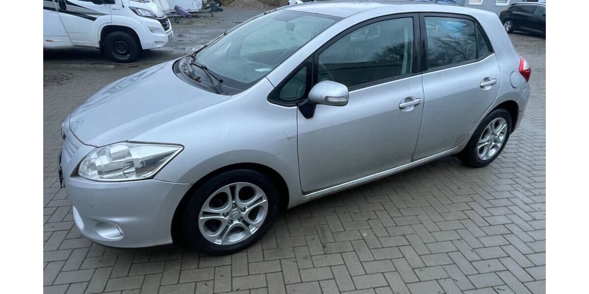 Toyota Auris 89.990 km 3.999 &euro; Mömbris 63776