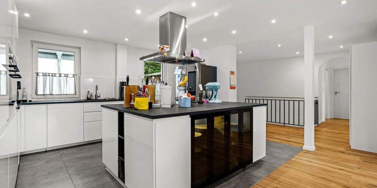 Einfamilienhaus Gelnhausen - 6 Zimmer, 196 m&sup2;, 875.000&euro; | Angebot:25685338