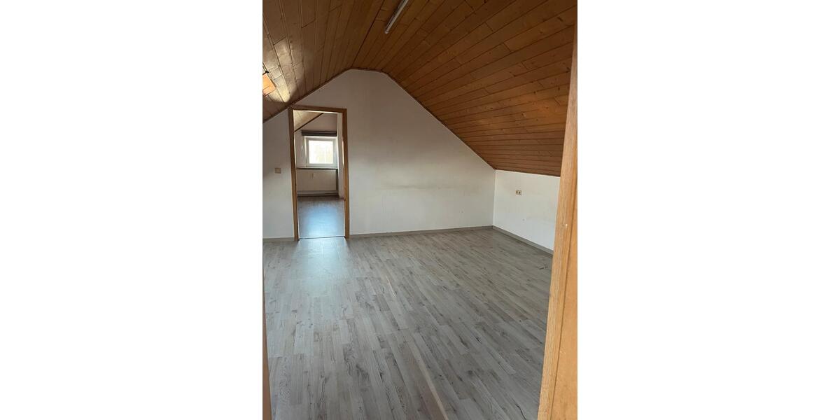 Dachgeschoßwohnung Karlstein am Main - 3 Zimmer, 120 m&sup2;, 850&euro; | Angebot:26291891