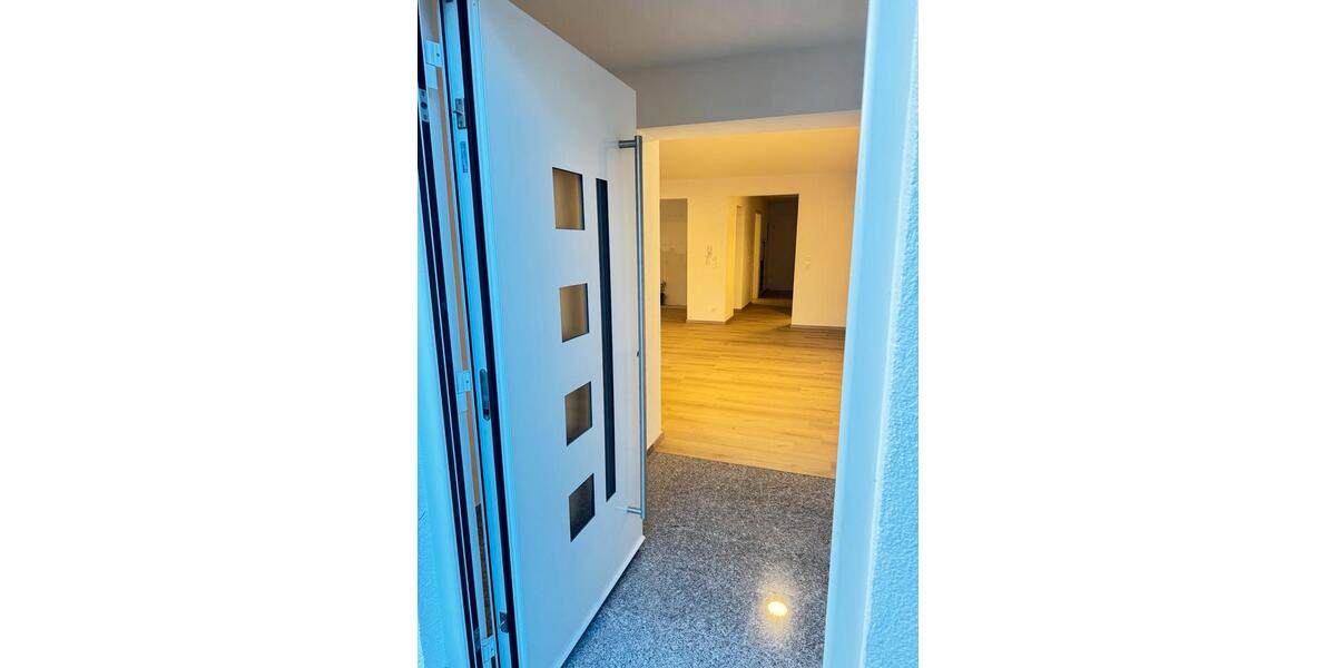 Etagenwohnung Gelnhausen - 2 Zimmer, 90 m&sup2;, 1.250&euro; | Angebot:24627252