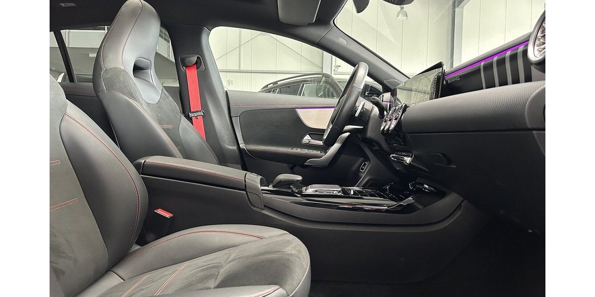 Mercedes-Benz CLA 35 AMG Shooting Brake 4M PANORAMA- NIGHT-LED 25.589 km 39.799 &euro; Groß-Umstadt 64823