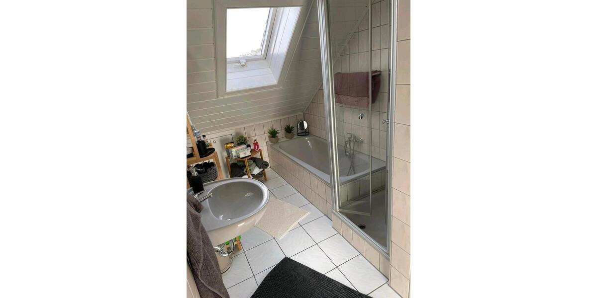 Dachgeschoßwohnung Reinheim - 2 Zimmer, 60 m&sup2;, 700&euro; | Angebot:26023564