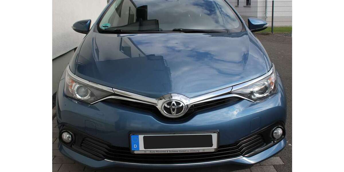 Toyota Auris 187.000 km 11.000 &euro; Erlensee 63526