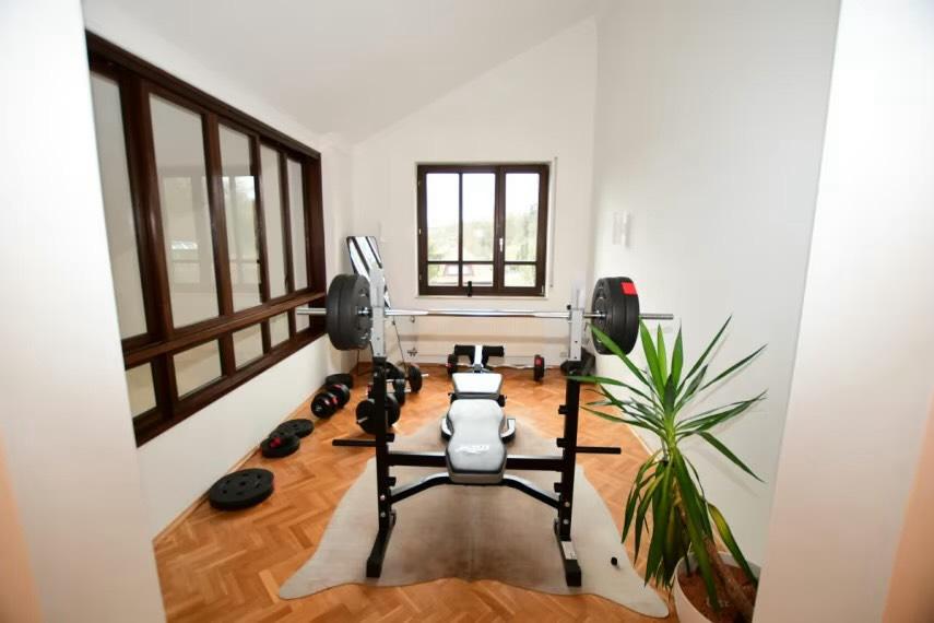 Einfamilienhaus Brensbach - 3 Zimmer, 210 m&sup2;, 1.800&euro; | Angebot:25581573