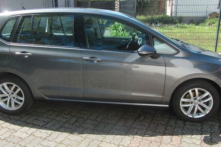 VW Golf Sportsvan 124.300 km 12.500 &euro; Bessenbach 63856