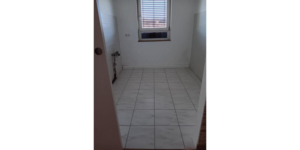 Etagenwohnung Goldbach - 3.5 Zimmer, 89 m&sup2;, 900&euro; | Angebot:25975849