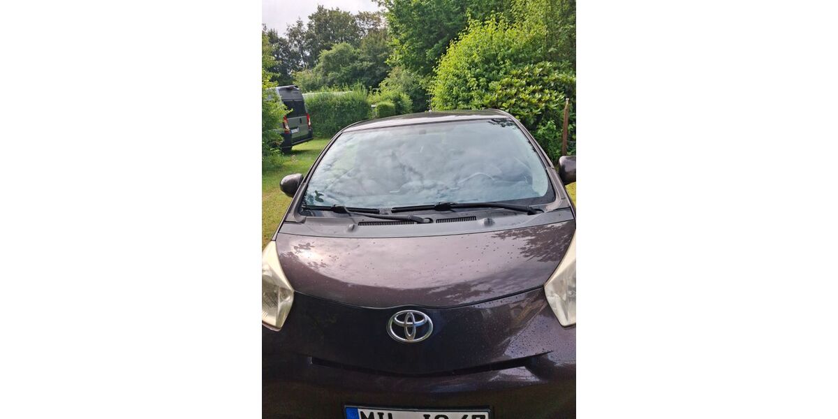 Toyota IQ 124.500 km 3.200 &euro; RÖLLBACH 63934