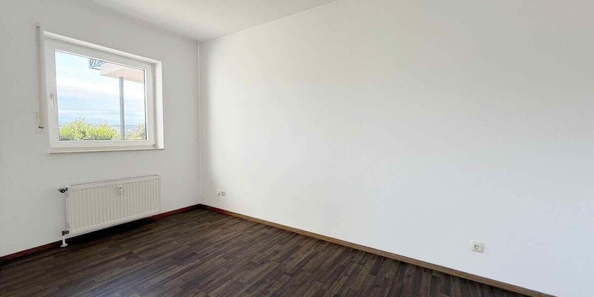 Terrassenwohnung Gelnhausen - 3 Zimmer, 122 m&sup2;, 365.000&euro; | Angebot:25799379