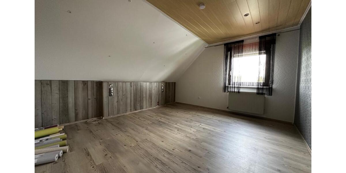 Dachgeschoßwohnung Lützelbach - 3 Zimmer, 85 m&sup2;, 800&euro; | Angebot:26677559