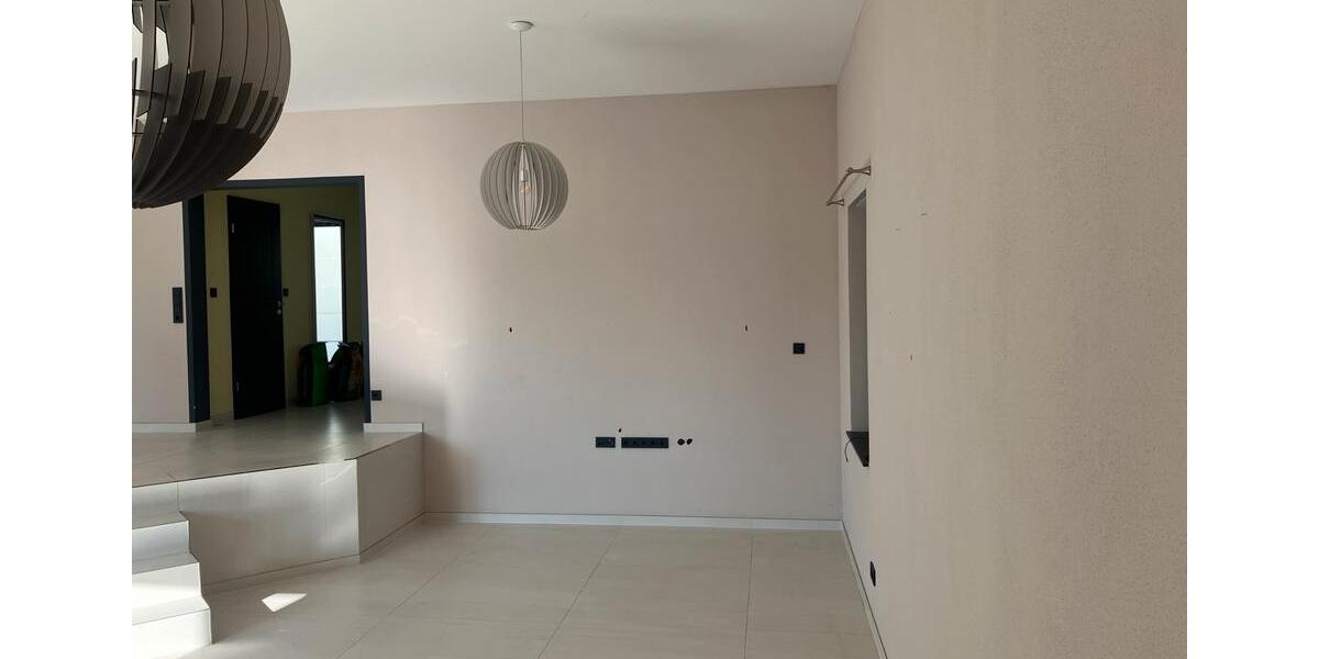 Einfamilienhaus Gelnhausen - 6 Zimmer, 180 m&sup2;, 2.700&euro; | Angebot:26652053