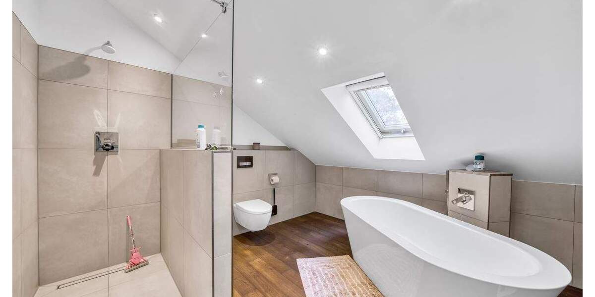 Einfamilienhaus Klingenberg am Main Röllfeld - 1 Zimmer, 477 m&sup2;, 1.290.000&euro; | Angebot:25678498