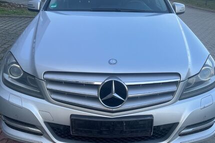 Mercedes-Benz C 250 326.000 km 5.490 &euro; Dietzenbach 63128