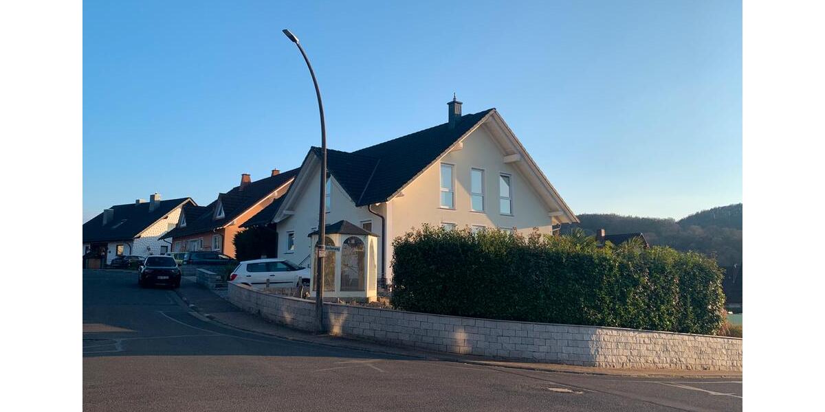 Einfamilienhaus Bessenbach - 12 Zimmer, 230 m&sup2;, 749.000&euro; | Angebot:25457062