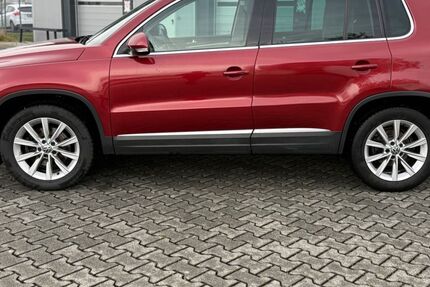 VW Tiguan 272.569 km 4.599 &euro; Hanau 63452