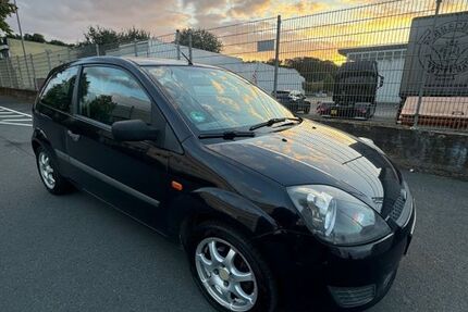 Ford Fiesta 182.200 km 850 &euro; Klingenberg am Main 63911