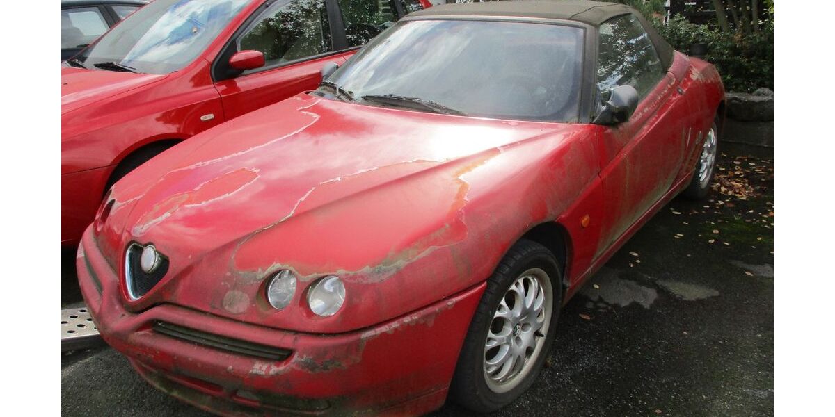 Alfa Romeo Spider 146.000 km 700 &euro; Dietzenbach 63128