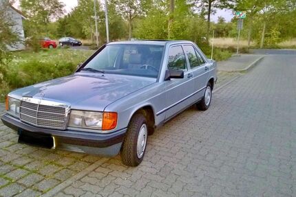 Mercedes-Benz 190 297.000 km 9.499 &euro; Aschaffenburg 63741