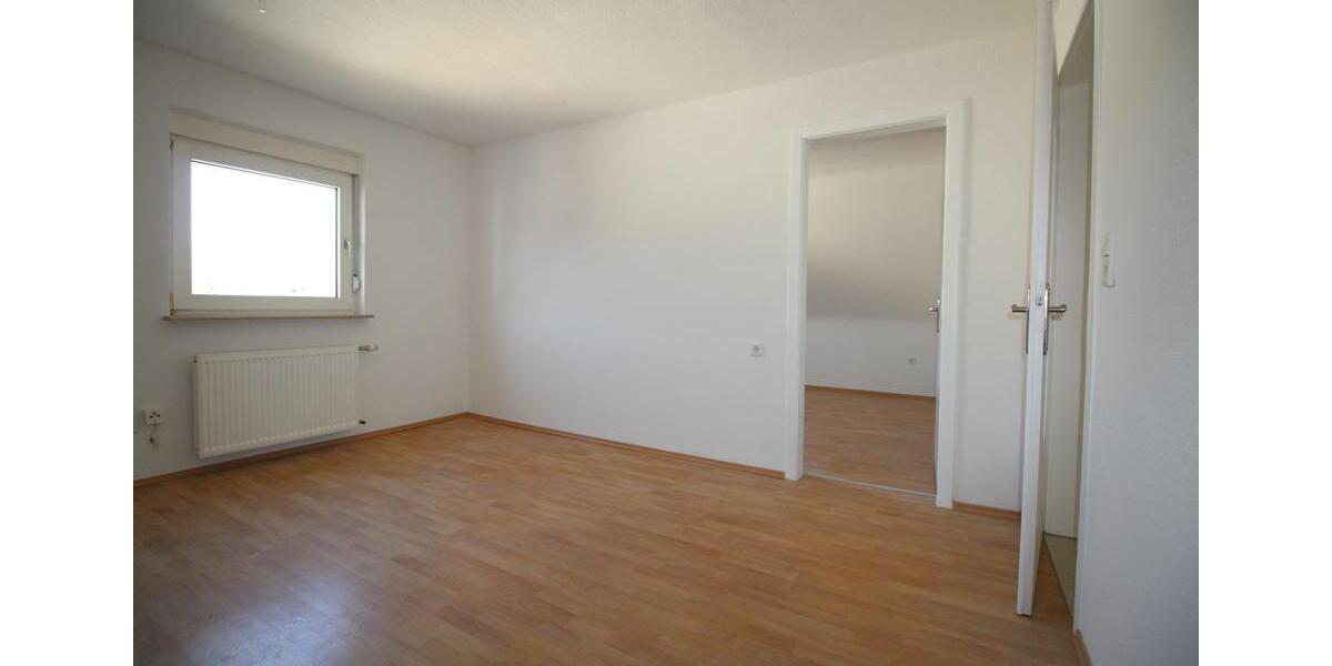 Dachgeschoßwohnung Aschaffenburg Gailbach - 3.5 Zimmer, 81 m&sup2;, 640&euro; | Angebot:24785711