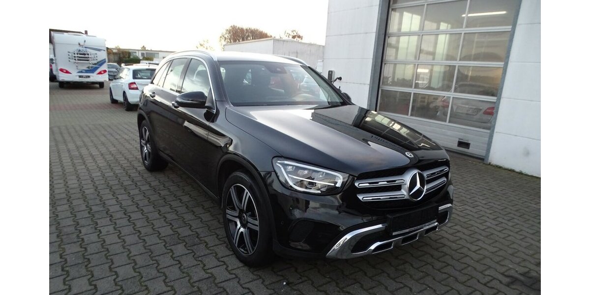 Mercedes-Benz GLC 400 d 4M Rückfahrkamera, LED-Scheinwerfer, Nav 160.000 km 28.890 &euro; Rodgau 63110