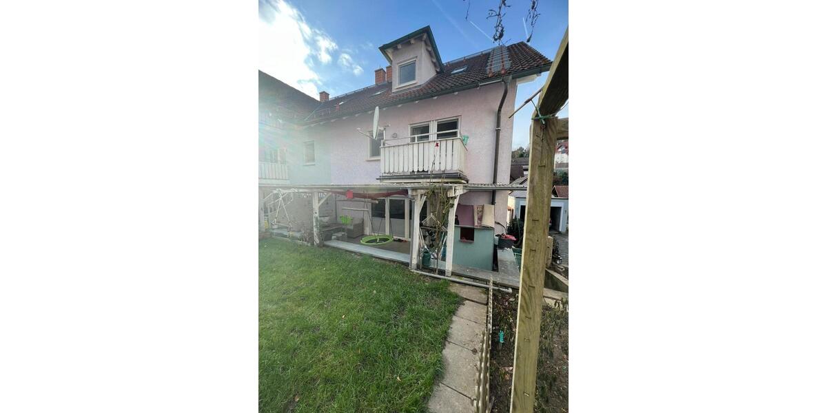 Reihenhaus Mömbris - 5 Zimmer, 175 m&sup2;, 420.000&euro; | Angebot:23808954