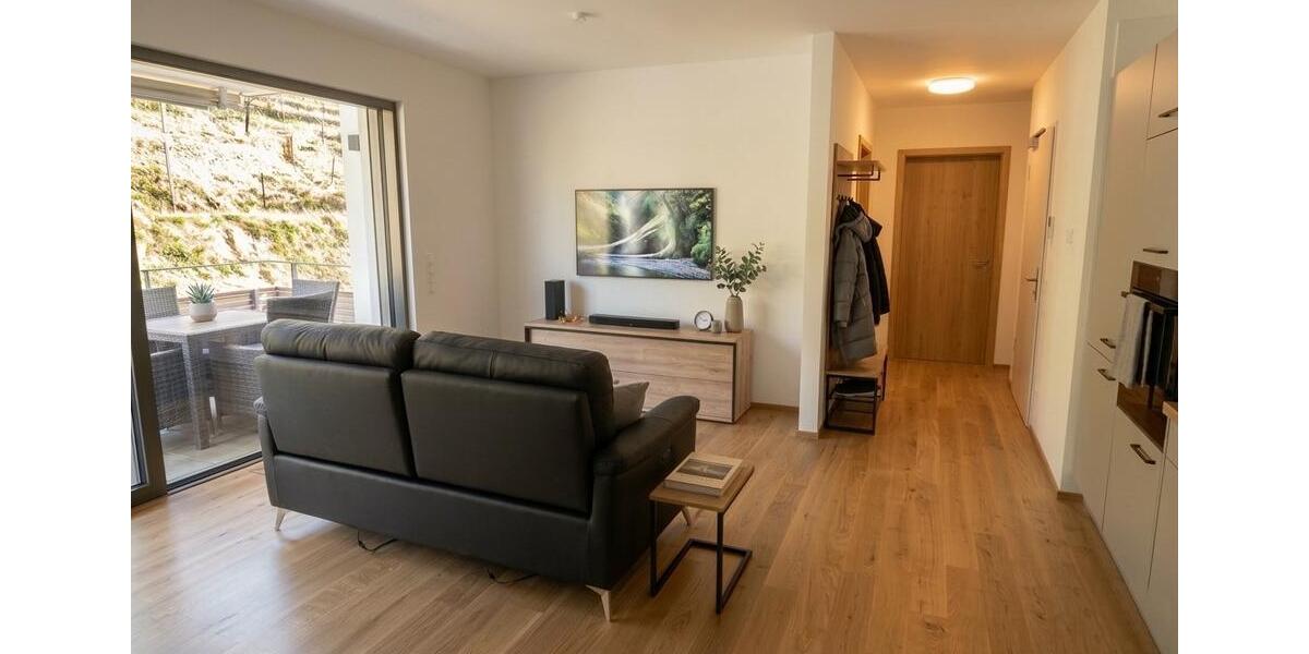 Etagenwohnung Großheubach - 2 Zimmer, 64 m&sup2;, 830&euro; | Angebot:25549103