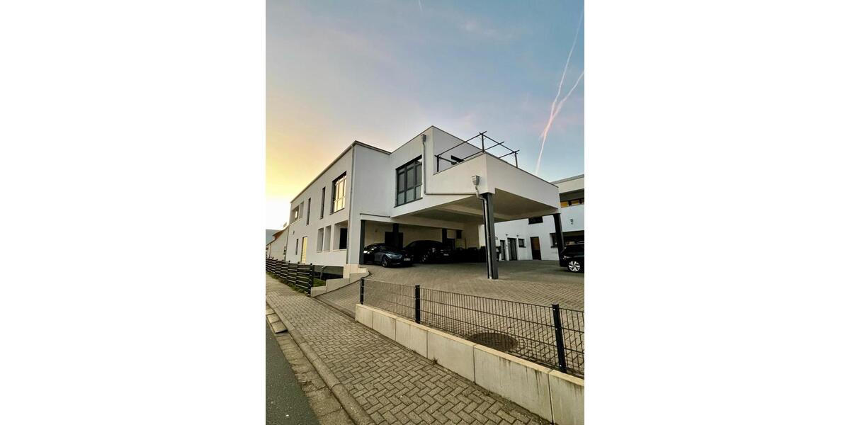 Etagenwohnung Großwallstadt - 4 Zimmer, 174 m&sup2;, 1.650&euro; | Angebot:25342133