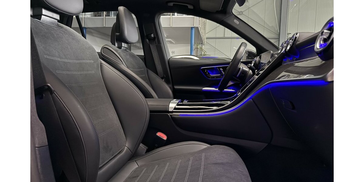 Mercedes-Benz GLC 300 4M AMG PREMIUM STANDHEIZUNG - DISTRONIC! 23.425 km 59.699 &euro; Groß-Umstadt 64823