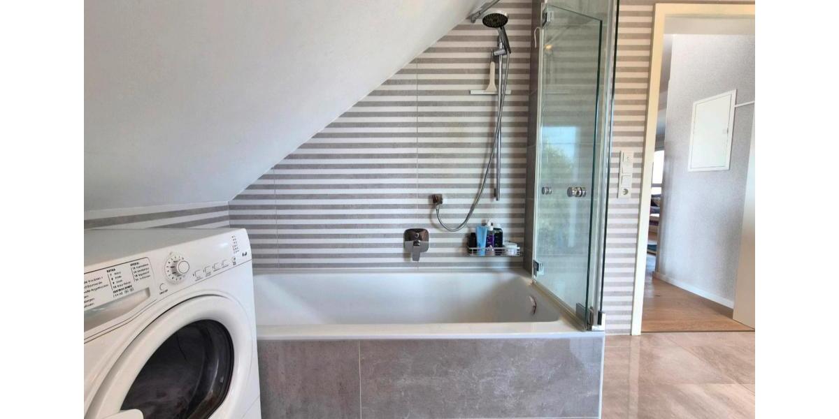 Dachgeschoßwohnung Reinheim - 4 Zimmer, 93 m&sup2;, 1.250&euro; | Angebot:26254498